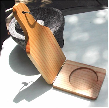 tostonera or plantain press