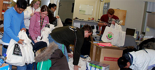 [The chaos of packing plastic bags]