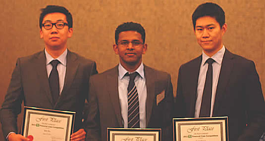 Accounting students Mo Du, Prasanth Pahirathan, and Anqi Wang.