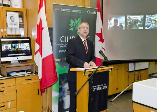 Minister of State Gary Goodyear announces funding for antibiotic resistance research.